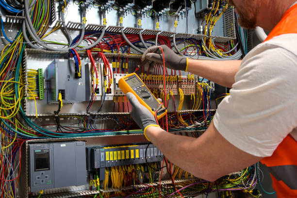 Best Affordable Emergency Electrician  in Fayetteville, AL